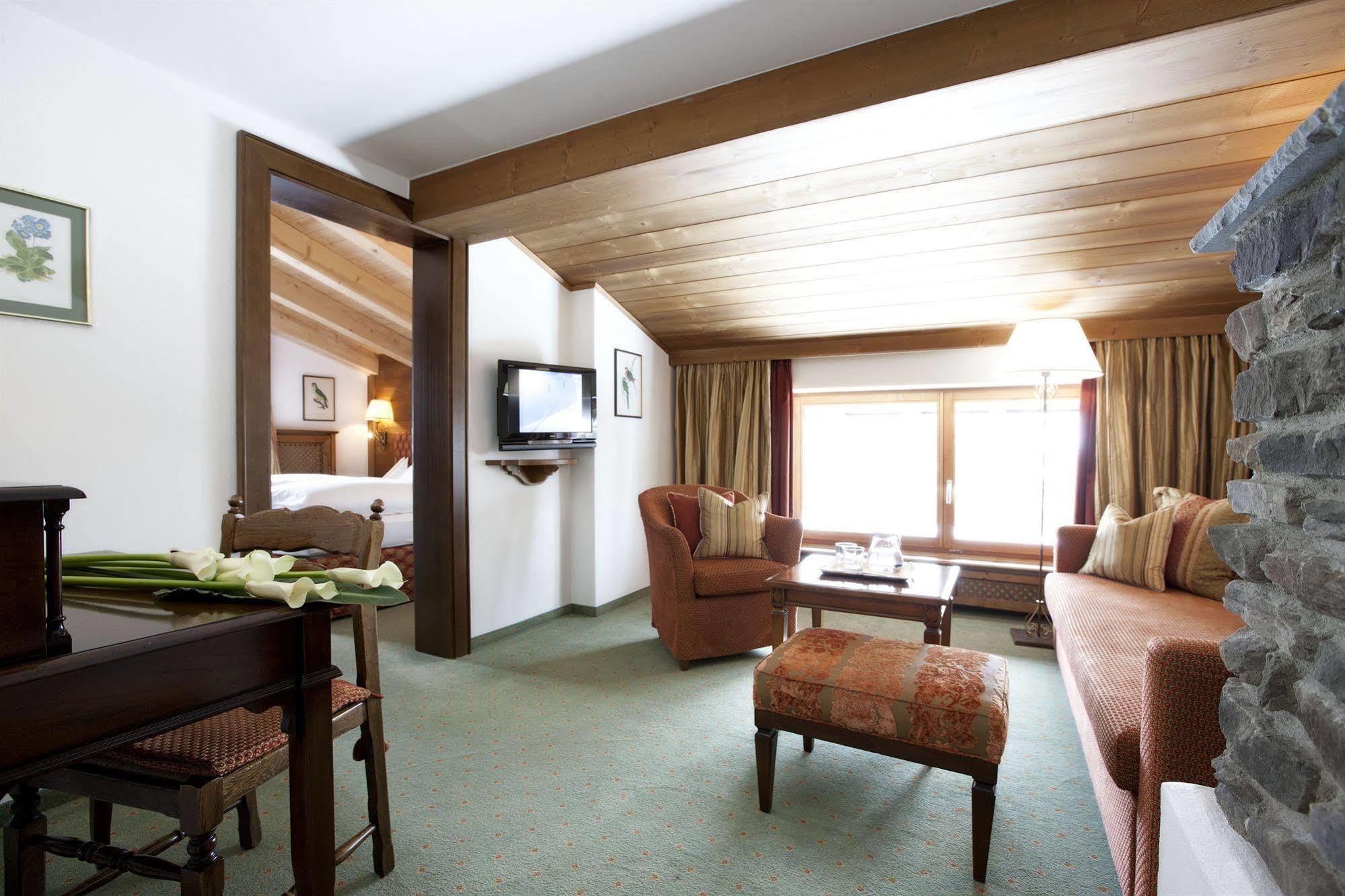 Haldenhof Hotel Lech am Arlberg Bagian luar foto