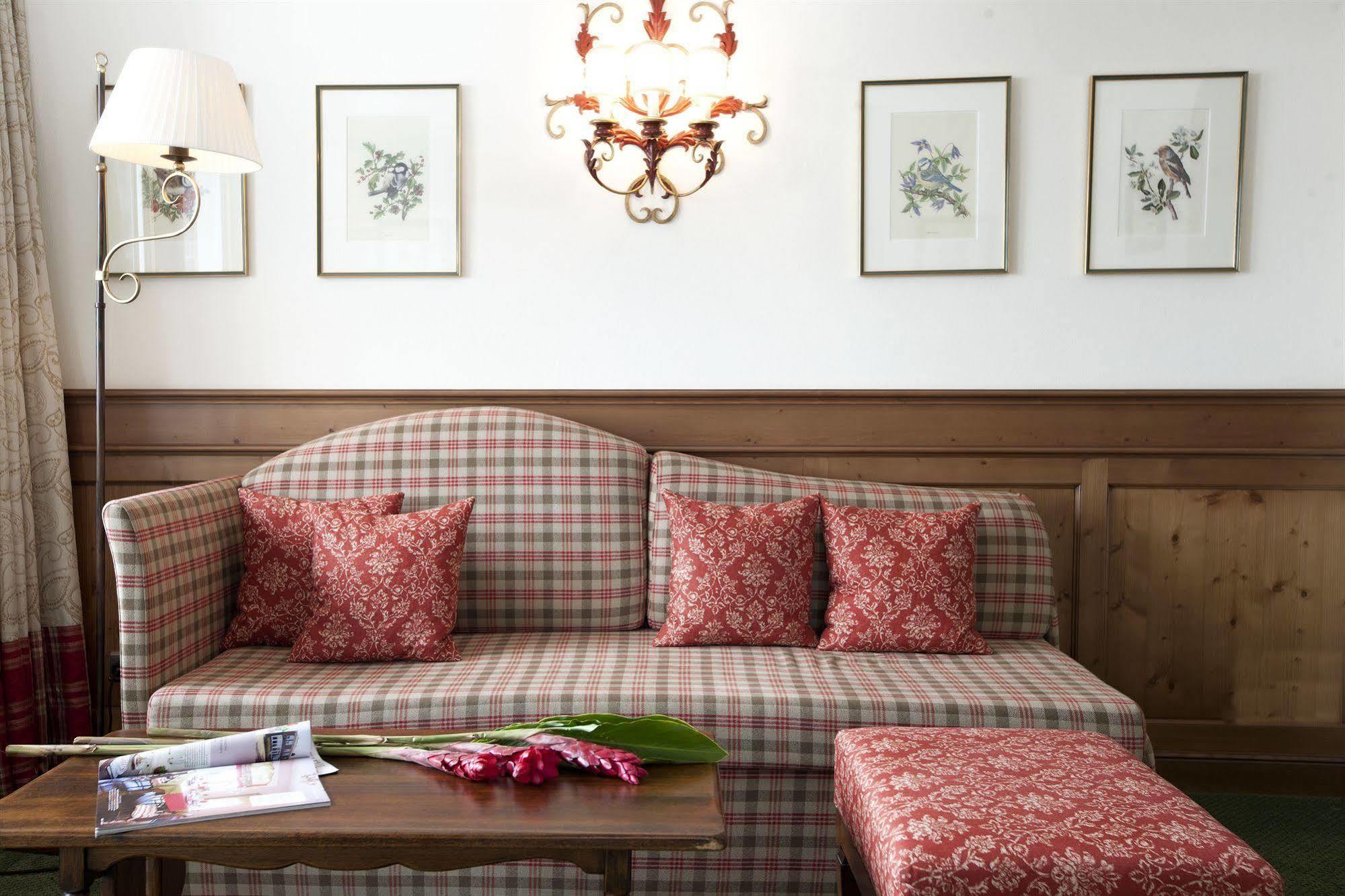 Haldenhof Hotel Lech am Arlberg Bagian luar foto