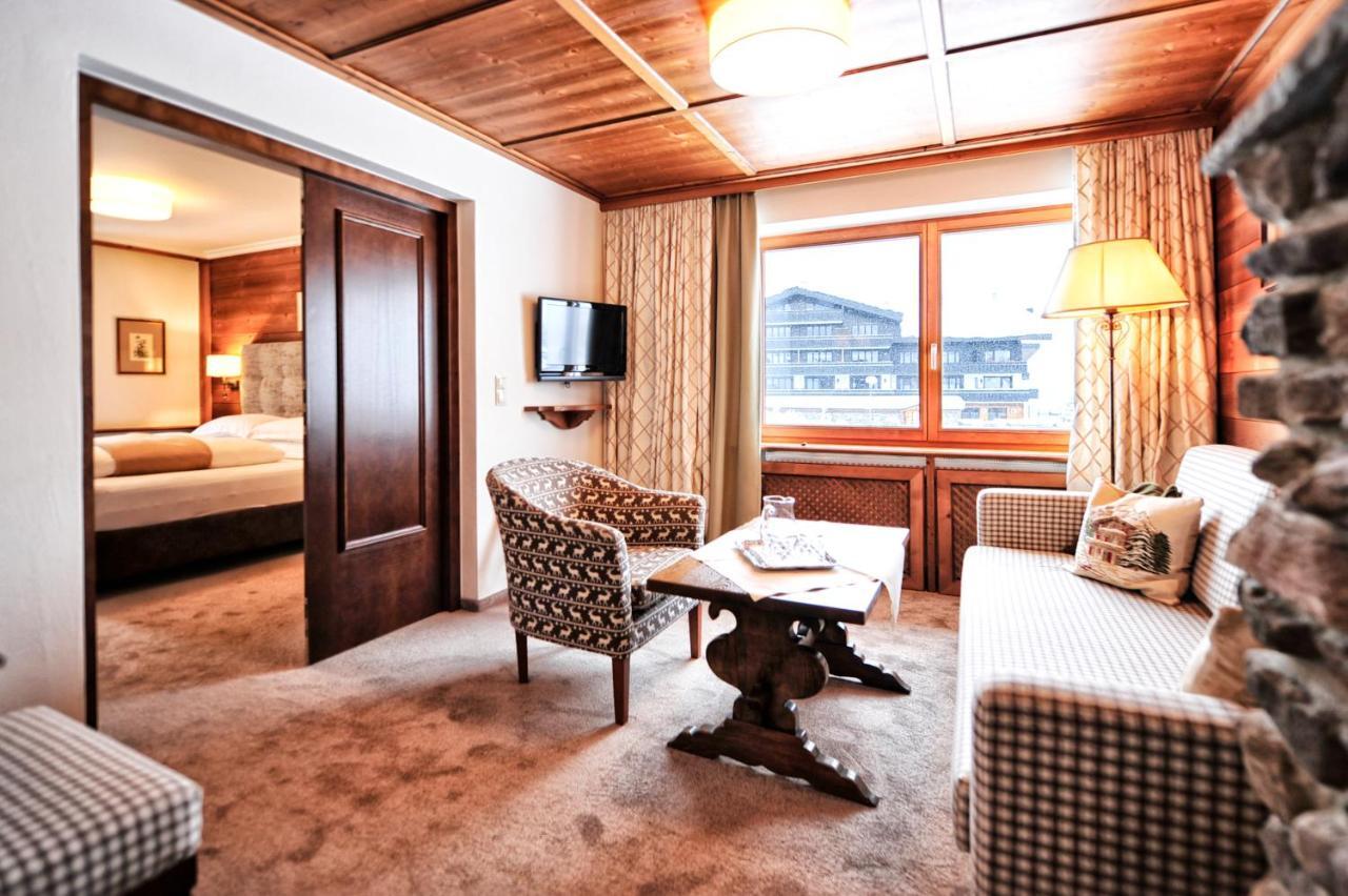 Haldenhof Hotel Lech am Arlberg Bagian luar foto