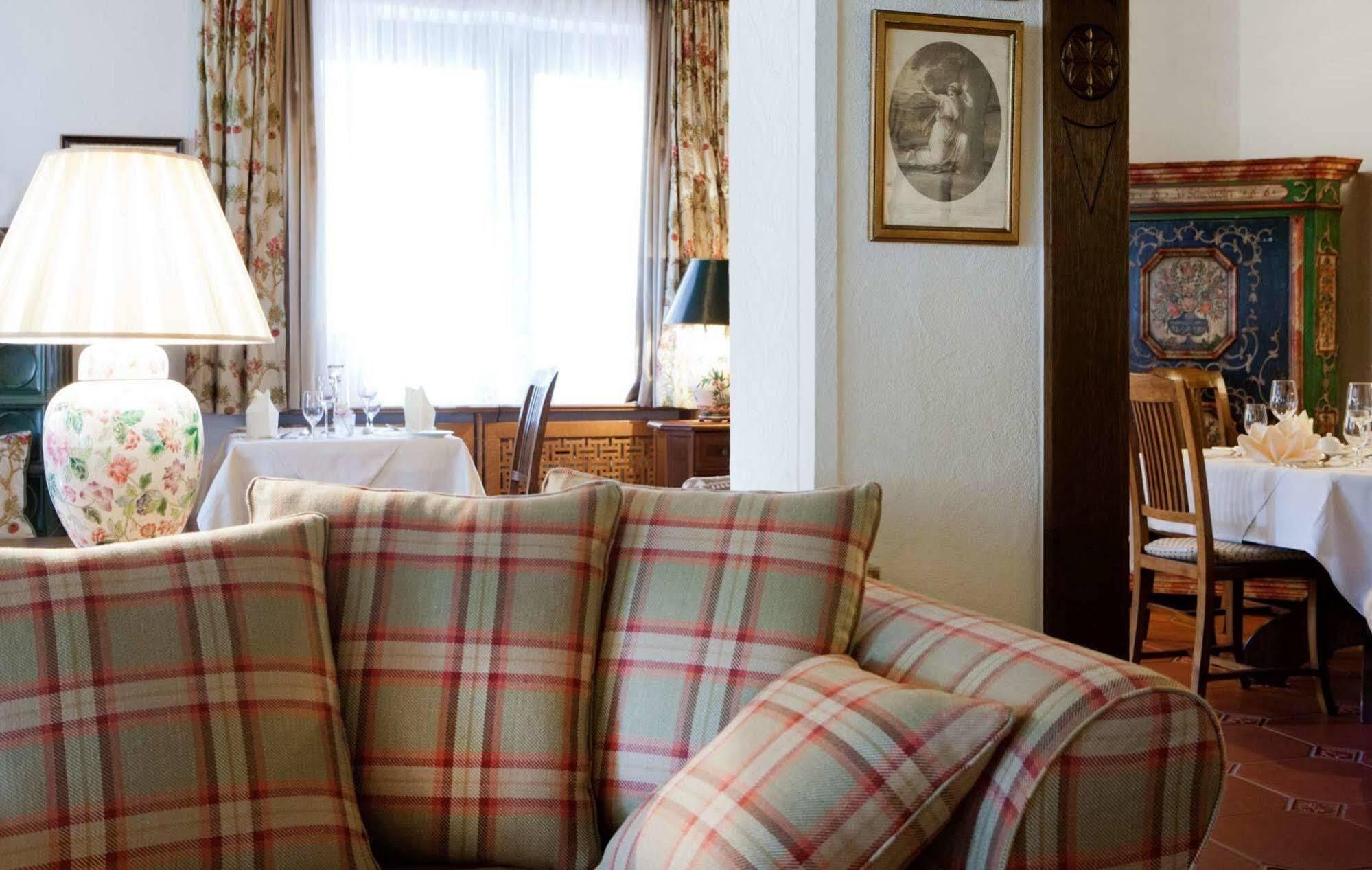 Haldenhof Hotel Lech am Arlberg Bagian luar foto